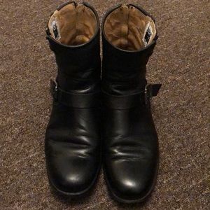 Frye Vicky Booties, Black